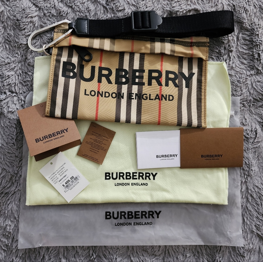 Burberry Wristlet